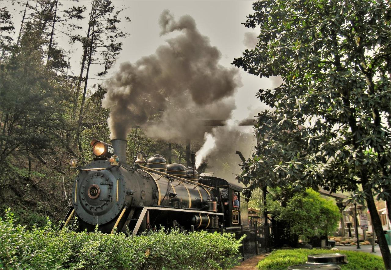 The Mason Jar, Hot Tub, Wifi, 1089 Free Tickets Each Paid Day, Dollywood And More! Піджен-Фордж Екстер'єр фото